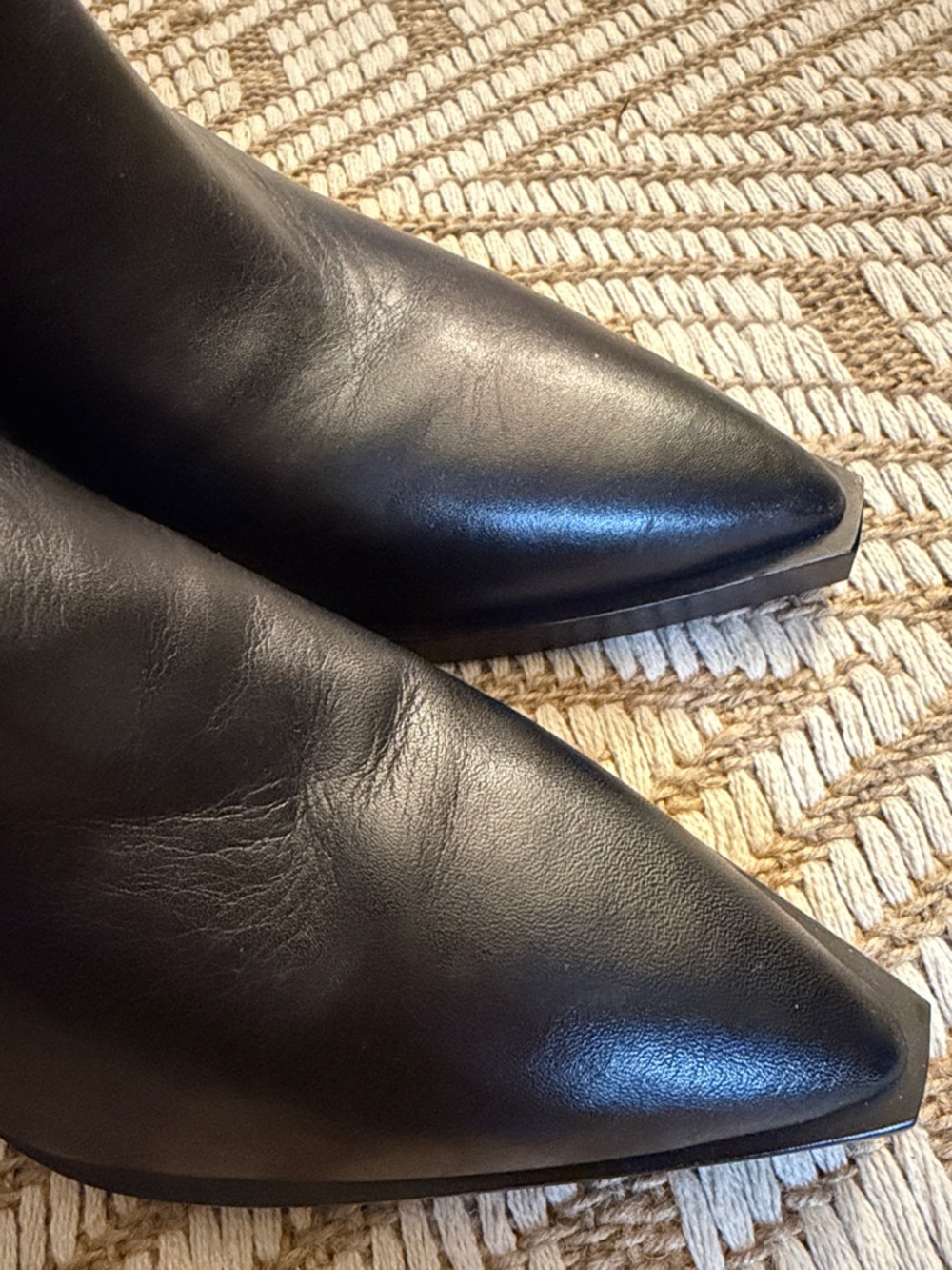 Sam Edelman Black Leather Pointed Block Heel Ankle Boots size 5.5 - Picture 2 of 6